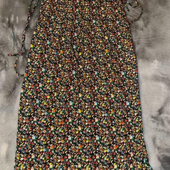 Motel Lotie tie shoulder midi dress. - Picture 8 of 10